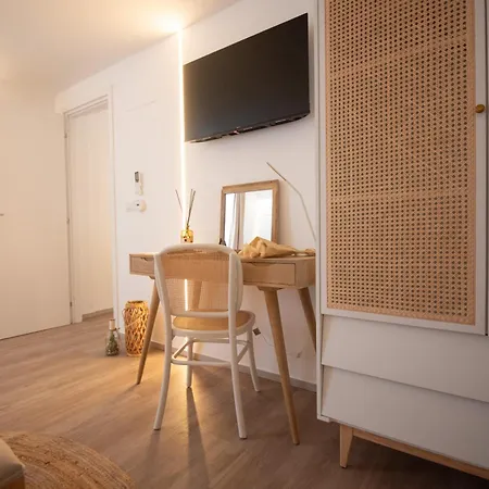 Amare Luxury And Vista Mare Apartment