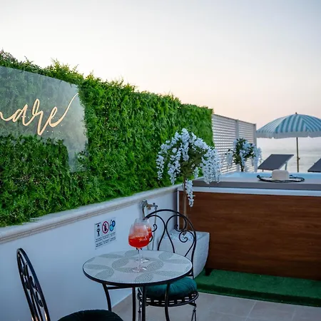 Amare Luxury And Vista Mare Апартаменты *
