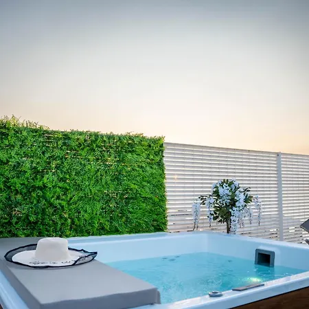 Amare Luxury And Vista Mare